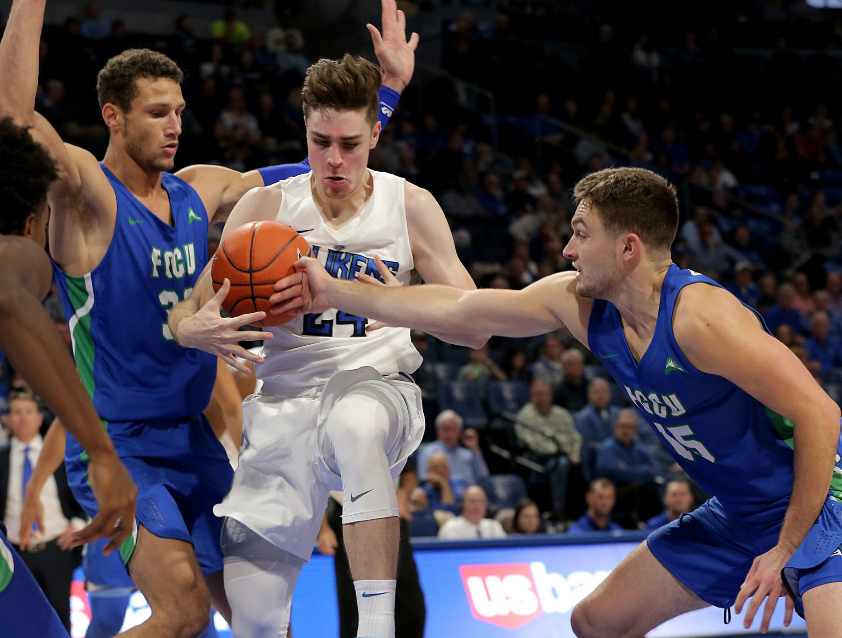 Billikens 89, Eagles 67
